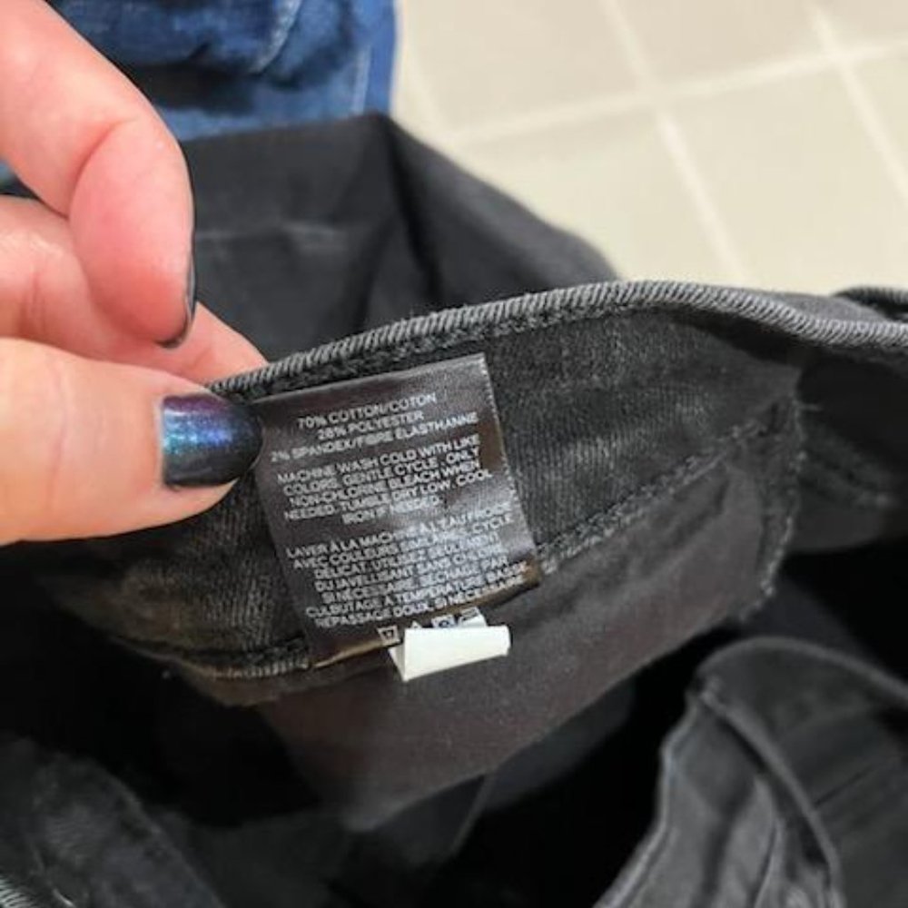 Express Women's Skinny Jeans in Black - Picture 4 of 5